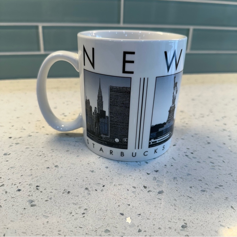 Starbucks Barista City Scenes Series New York City Mug 2005